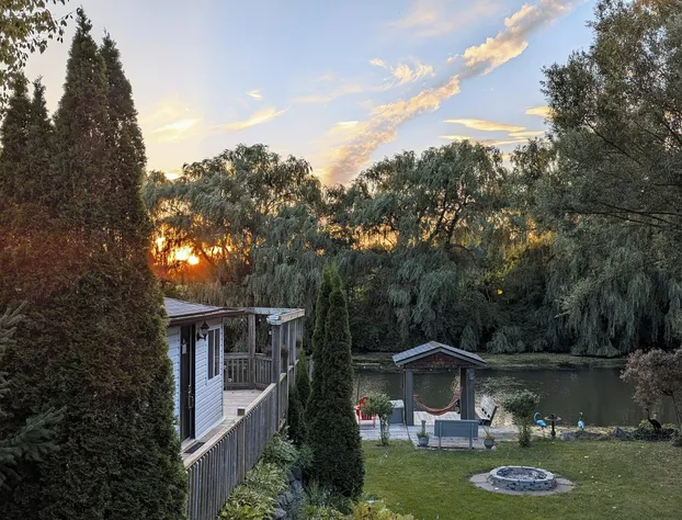 Niagara Creekside B&B hotel detail image 2