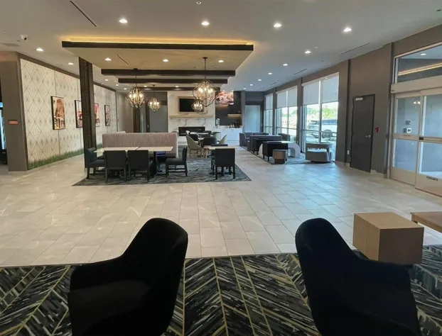 La Quinta Inn & Suites by Wyndham Olive Branch hotel detail image 3