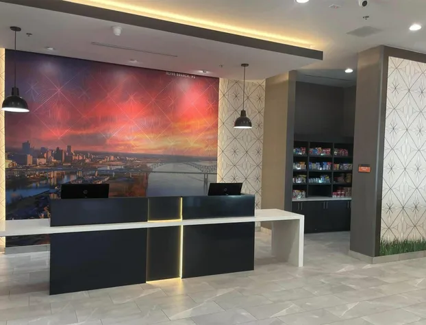 La Quinta Inn & Suites by Wyndham Olive Branch hotel detail image 4