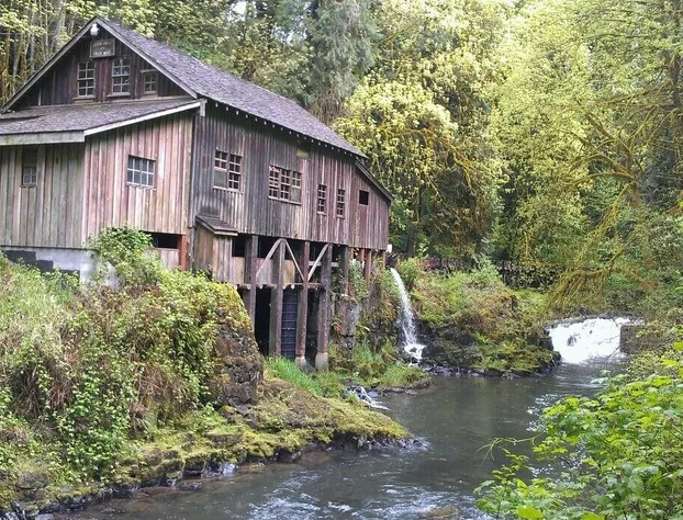 MapleRidge House: A BnB For All Seasons! hotel detail image 3