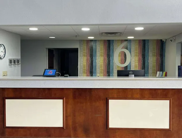 Motel 6 Canton, MS hotel detail image 4