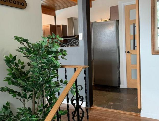 Lodge-Style Unit near University of Calgary hotel detail image 3