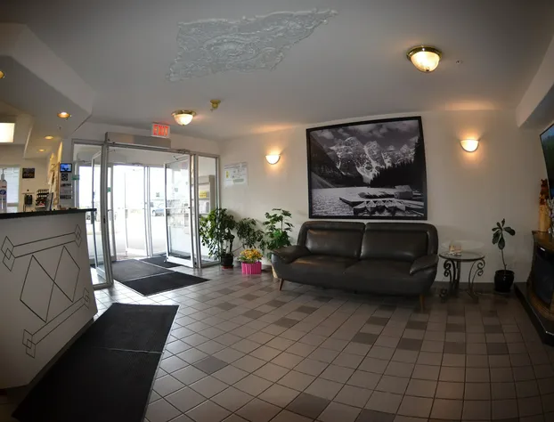 Days Inn by Wyndham Taber hotel detail image 4