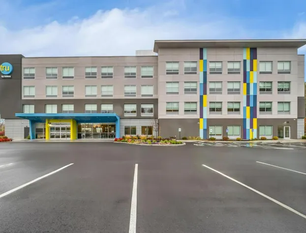 Tru By Hilton Brockton hotel detail image 1