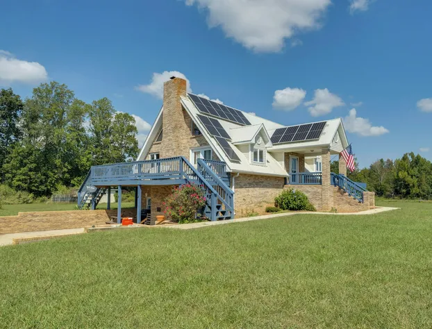 Spacious McMinnville Vacation Home with Gas Grill! hotel detail image 1