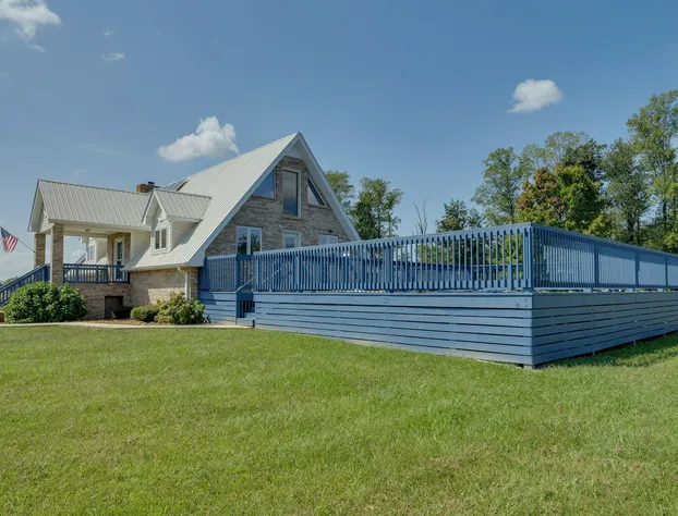 Spacious McMinnville Vacation Home with Gas Grill! hotel detail image 4