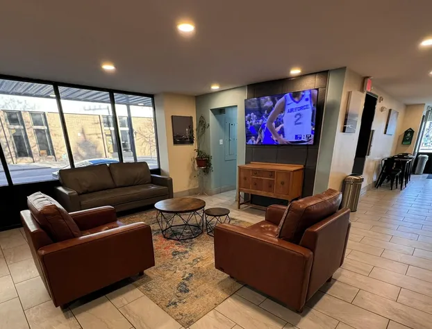 Super 8 By Wyndham Great Falls City Center hotel detail image 1