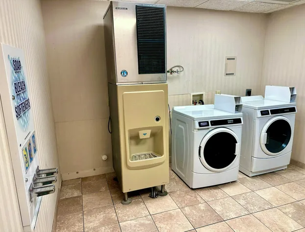 Hotel Lotus Kansas City Stadium hotel detail image 4