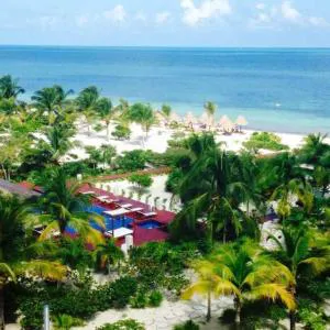 Depa en Playa Resort Baja Densidad solo Rentas Largo Plazo 90d o más hotel detail image 4