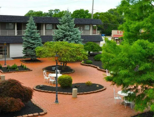 Avalon Inn hotel detail image 2