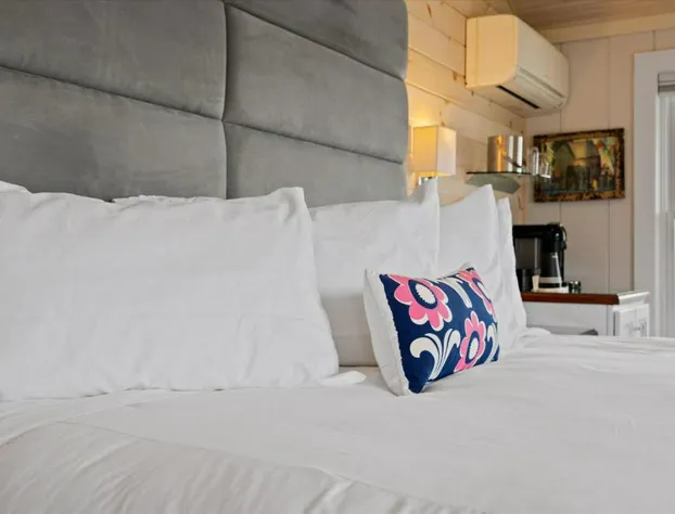 Topside Inn hotel detail image 3