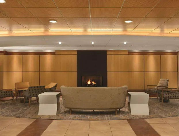 DoubleTree by Hilton Providence Airport Warwick hotel detail image 2