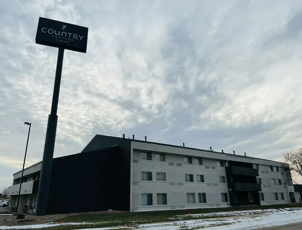 Wingate by Wyndham Lincoln Airport East I-80 hotel detail image 3