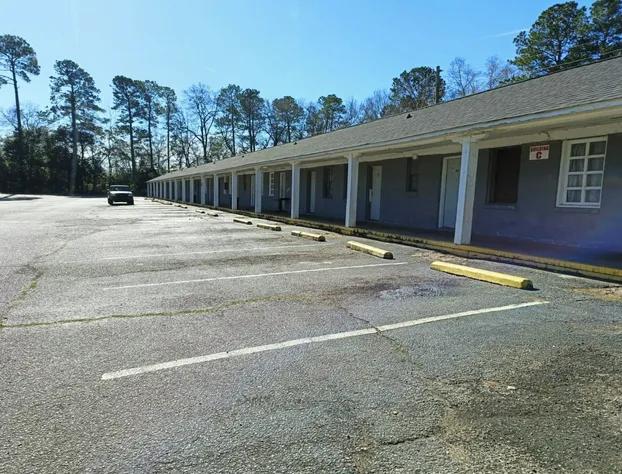 Crown Inn By Oyo Orangeburg Hwy 301 hotel detail image 1