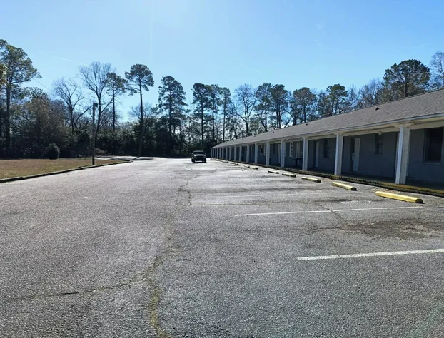 Crown Inn By Oyo Orangeburg Hwy 301 hotel detail image 3