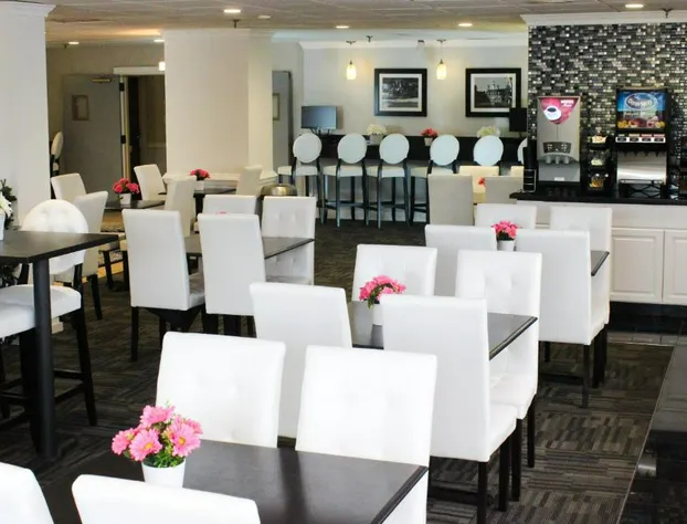 Spark by Hilton Williamsburg Historic Area hotel detail image 2