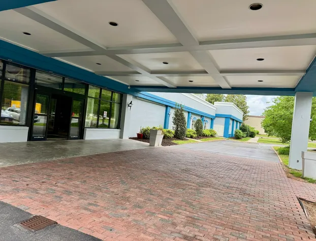 Baymont By Wyndham Williamsburg I-64 hotel detail image 2