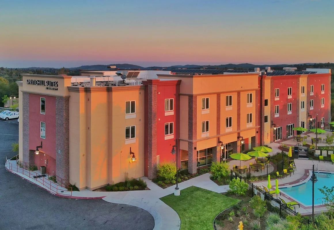 Hotel Vista Sierra hotel hero