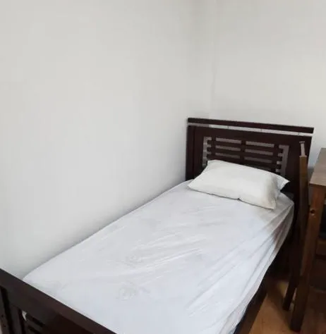 New Royal Inn hotel detail image 3