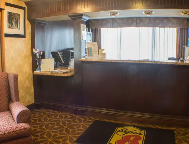 Econo Lodge Erie near Casino hotel detail image 3