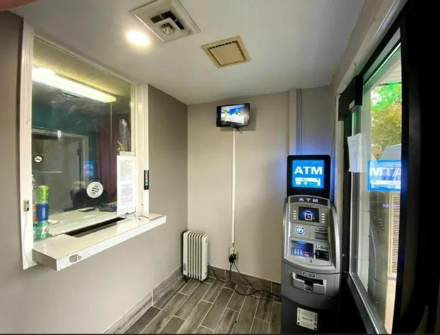 Deluxe Inn hotel detail image 2