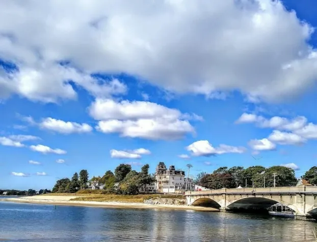 The Glen Cove Hotel & Restaurant hotel detail image 4