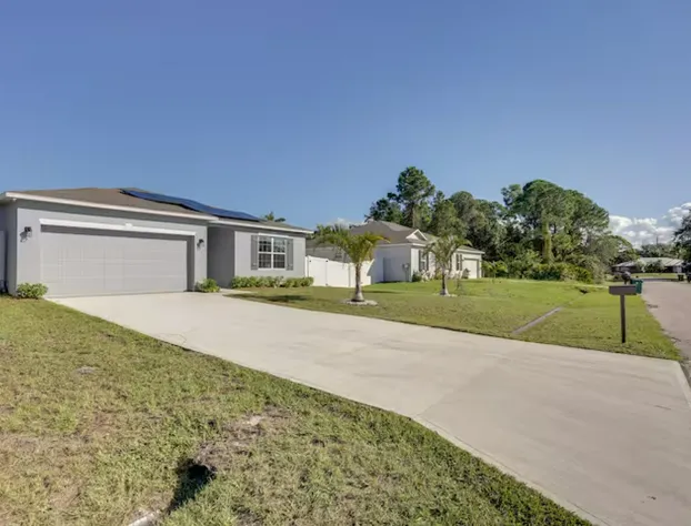 Palm Breeze Lux Stay - Port St. Lucie hotel detail image 1