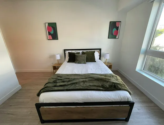 Stylish Westwood Apartment hotel detail image 3