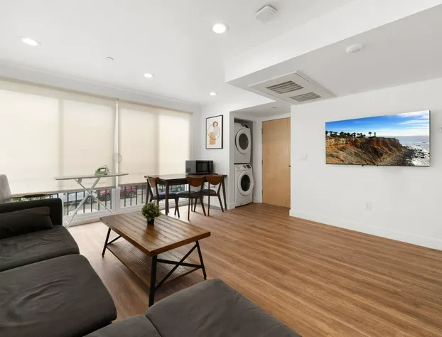 USC Charming Retreat hotel detail image 4