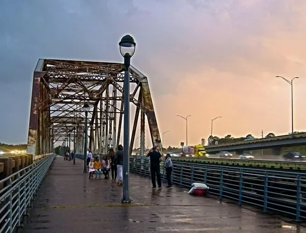 Luxury Stay - Near Houston Airport hotel detail image 1