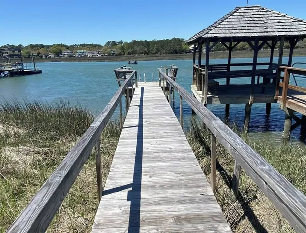 Pawleys Island Rustic Beach House hotel detail image 2