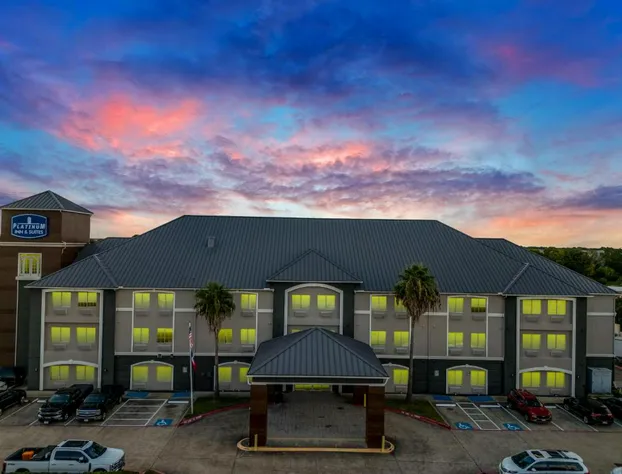 Platinum Inn & Suites Webster hotel detail image 2