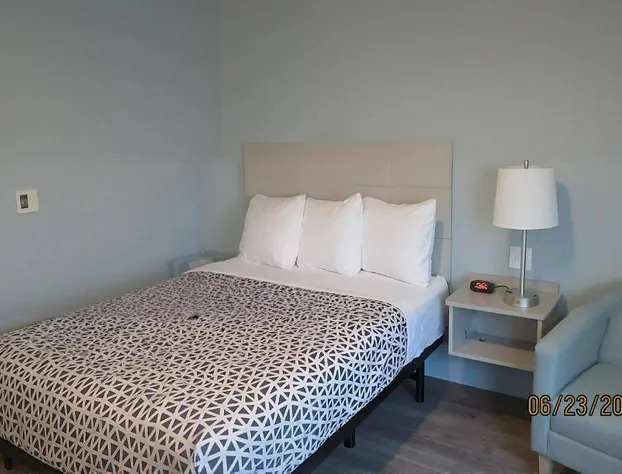 Woodspring Suites Elkhart hotel detail image 4