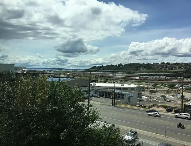 The Seattle Haven - Modern Suites hotel detail image 3