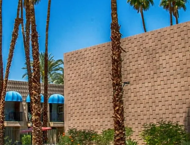 Palm Desert Suites hotel detail image 1