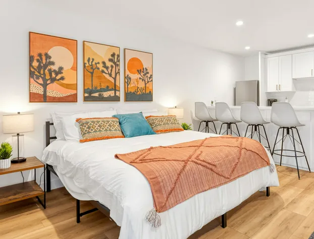 Palm Desert Suites hotel detail image 2