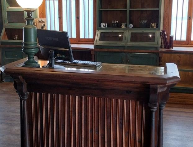 Iron Rail Inn hotel detail image 2