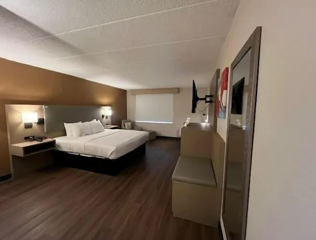 Lansing Delta West Hotel hotel detail image 3