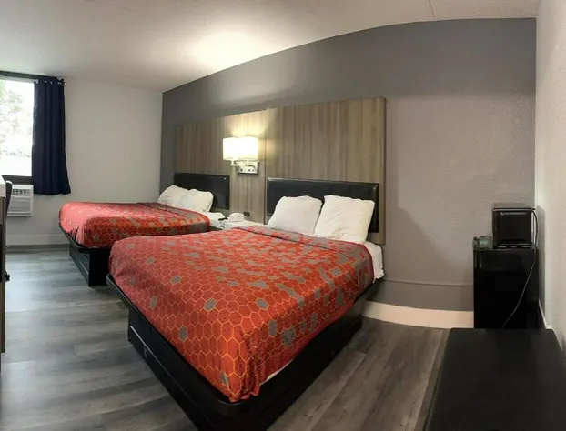 Blueway Inn & Suites Roseville hotel detail image 1