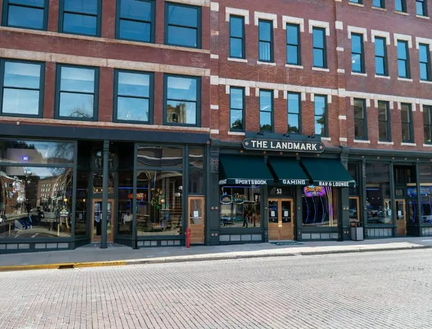 The Landmark Hotel and Casino hotel detail image 3