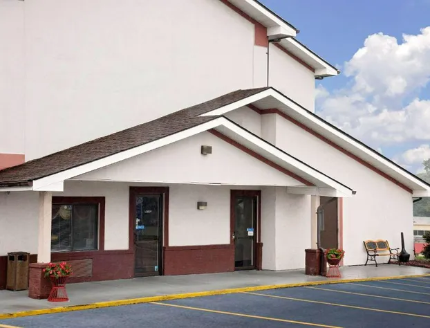 Hillside Inn & Suite hotel detail image 1