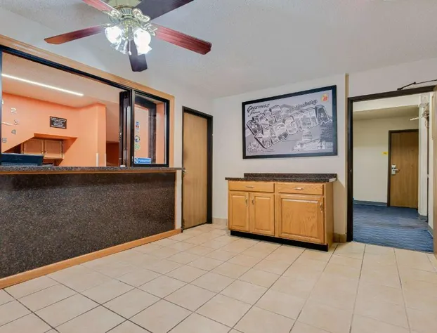 Hillside Inn & Suite hotel detail image 3