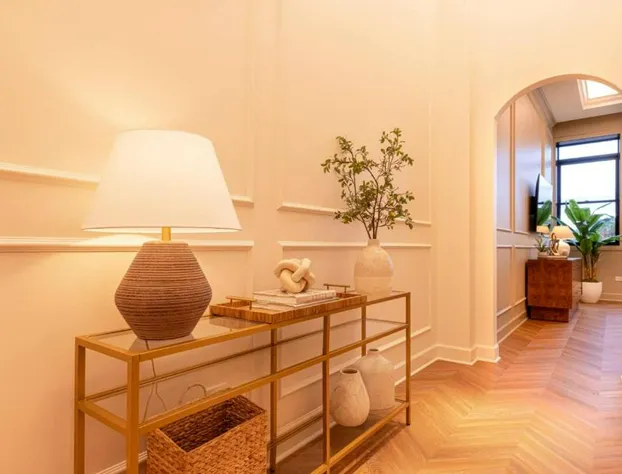 Sinclair Suites hotel detail image 2