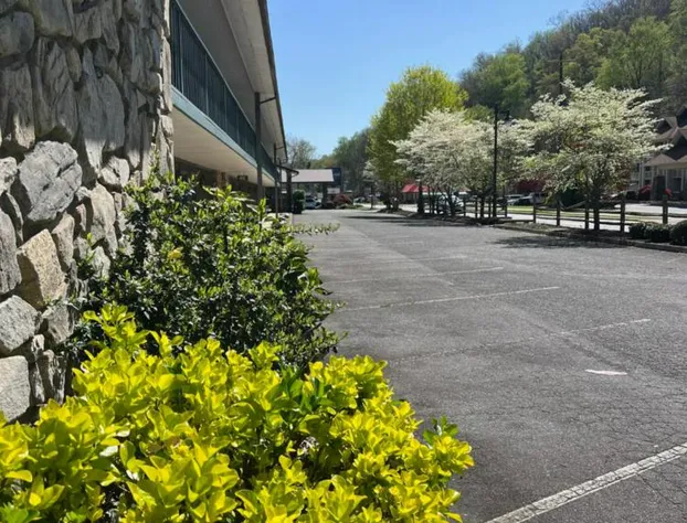 Newfound Lodge on the river hotel detail image 2