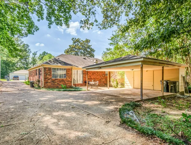 Near Parks Tranquil Fox Trails hotel detail image 1