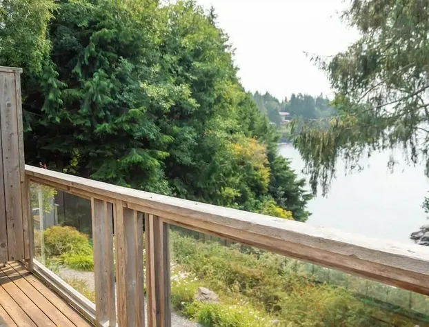 Tofino Oceanfront Hotel Suite hotel detail image 3