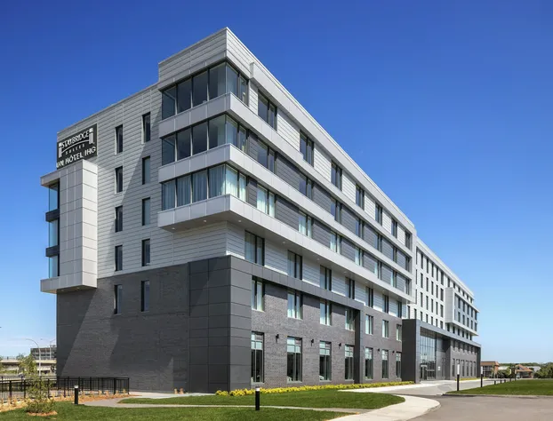 Staybridge Suites Montréal Airport - St-Laurent by IHG hotel detail image 1