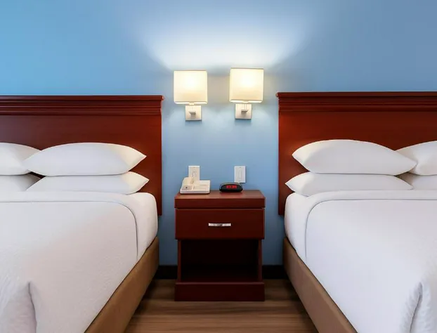 Signature Inn & Suites Hamilton hotel detail image 2