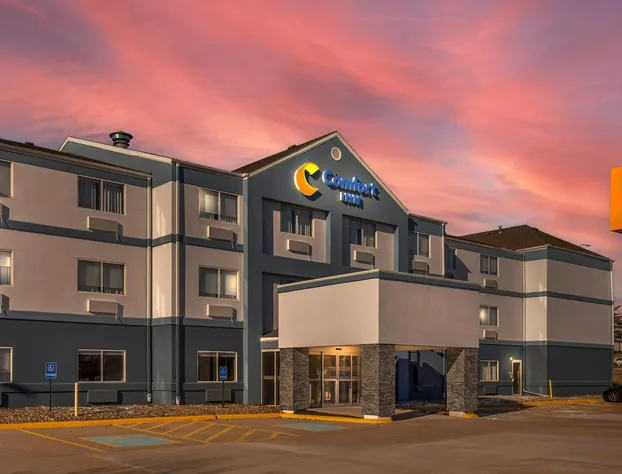 Comfort Inn Davenport East - Bettendorf hotel detail image 1