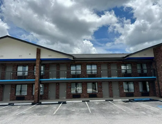 Days Inn by Wyndham Clanton AL hotel detail image 2